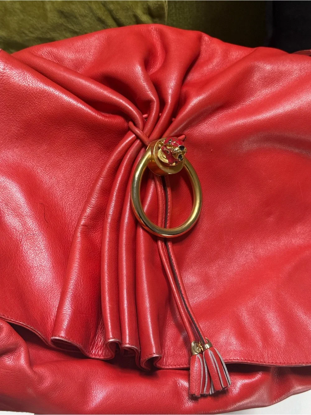 GUCCI Rare Red Leather Tiger Emblem Crossbody Shoulder Bag c 1980s